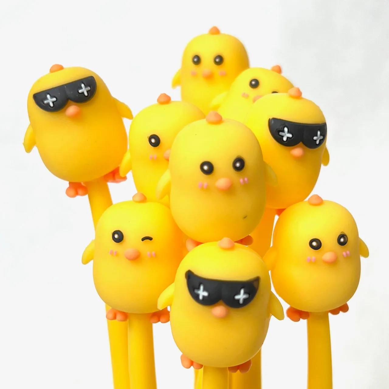 22499 CUTE CHICKS WIGGLE GEL PEN-48