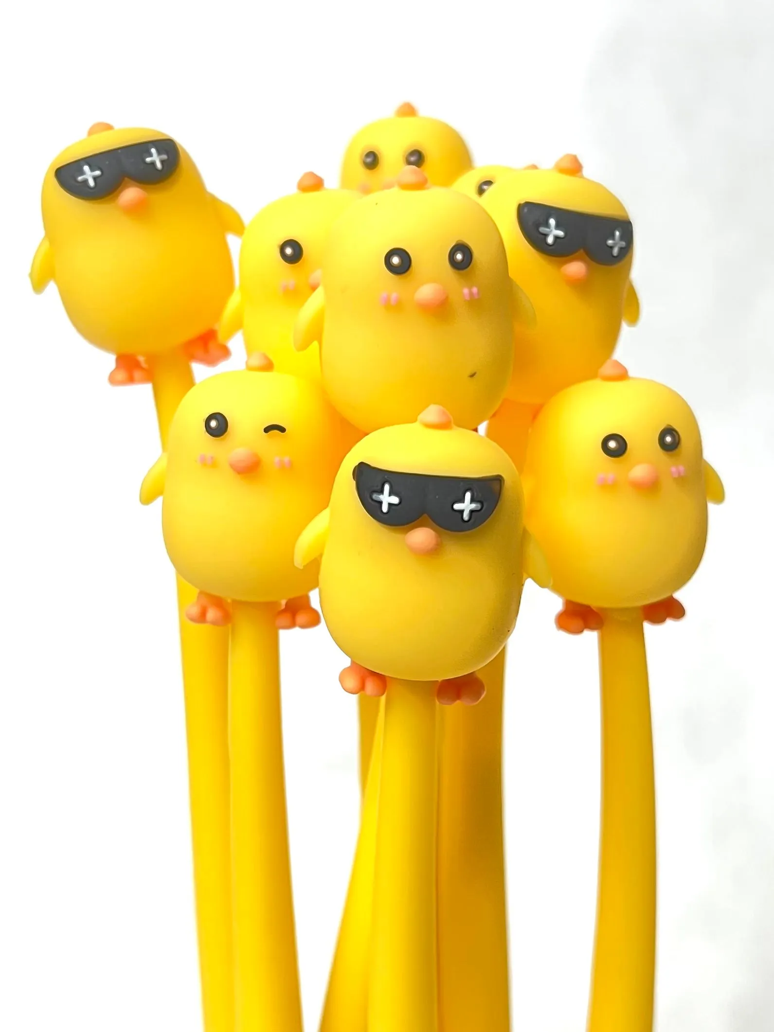 22499 CUTE CHICKS WIGGLE GEL PEN-48