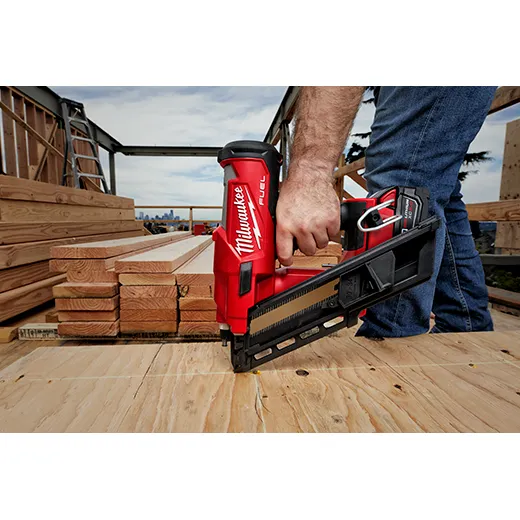 Milwaukee 2745-21 M18 Fuel 30 Degree Framing Nailer Kit